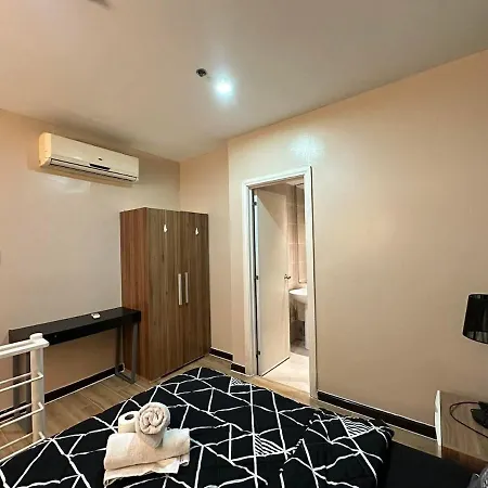 Loft With Balcony In Poblacion Makati Ciry