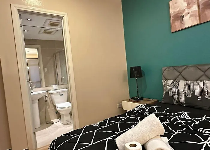 Loft With Balcony In Poblacion Makati Ciry * Manila