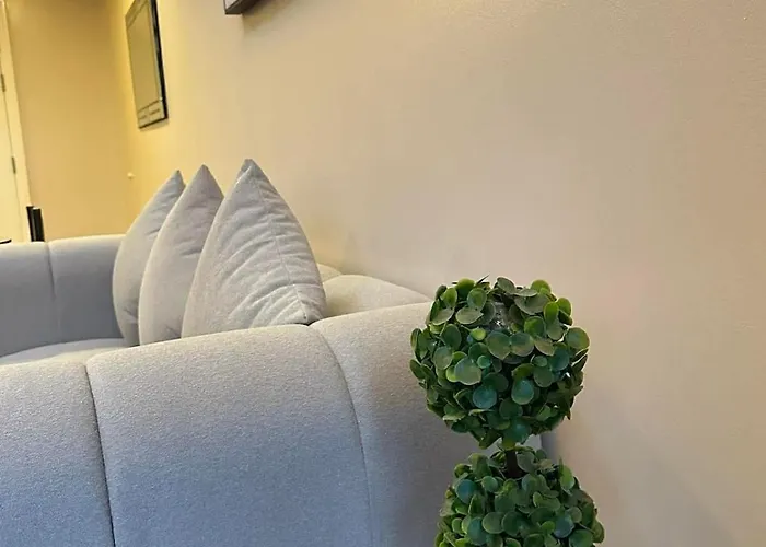 Aparthotel Loft With Balcony In Poblacion Makati Ciry Manila