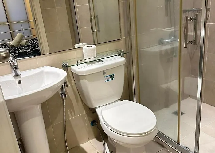 Loft With Balcony In Poblacion Makati Ciry Aparthotel *